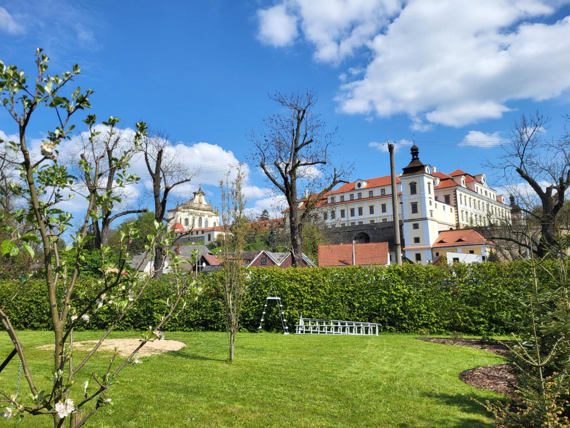 Apartman V Podzamci Rychnov nad Kneznou Exterior foto